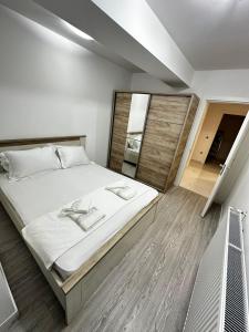 Urban Luxe Apartment