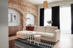 Castle Street Modern Apartments I cohost