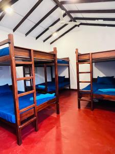 Trinco Bay Dive Hostel - Hostels, Trincomalee