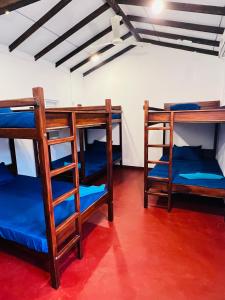 Trinco Bay Dive Hostel