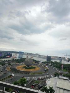 Shell Residences Mall of asia Lopez