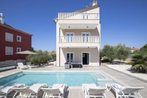 Villa Bellavista with 8 Bedrooms, Private Pool and Sauna