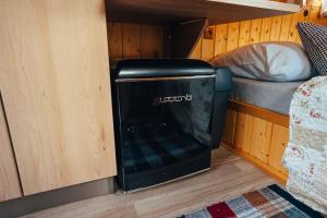 Maringotka pri potoku - Zážitkové ubytovanie - 2 os