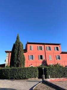 Peaceful Pause in Livorno Cozy apartment for 3-4 people with Private Parking