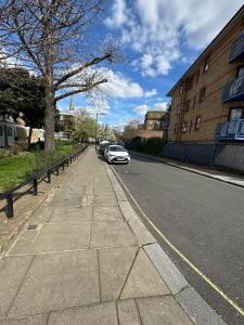 Modern 1BR Apartment 4 Guests Central Stay