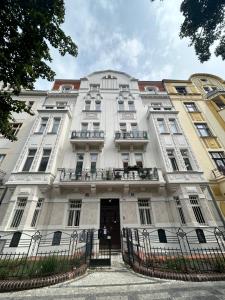 Beautiful Apartment by Stromovka Park