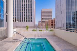 High-Rise Haven in the City Pool & Gym Included