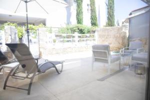 Spacious 2BR Apartment with Private Yard - Prime Location in Paphos - Sunshine Venus