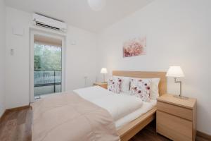 Apartment Legnicka Wroclaw with PARKING by Noclegi Renters