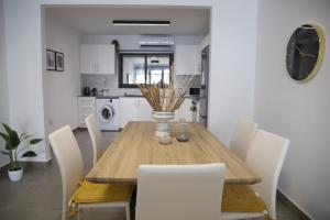Spacious 2BR Apartment with Private Yard - Prime Location in Paphos - Sunshine Venus