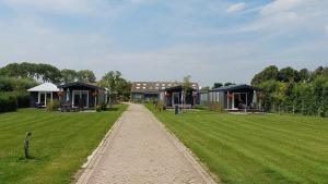 Recreatie aan de Vecht, Hooibergje 3, Weesp