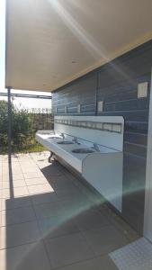 Recreatie aan de Vecht, Hooibergje 3, Weesp