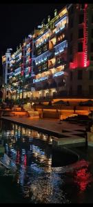 Apartment 300m from private beach VILA ROMANA Royal Castle