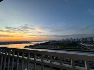 Seaside Manila Bay Sunset View at SM Mall of Asia