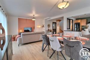 Maisons de vacances Les acacias : photos des chambres