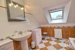 Maisons de vacances Les acacias : photos des chambres