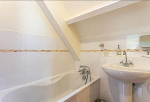 Le Prieuré beautiful 4 bedroom stone apartment with pool