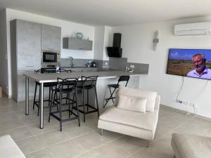 Pietrosella Bord de Mer