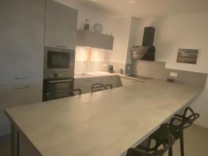 Pietrosella Bord de Mer