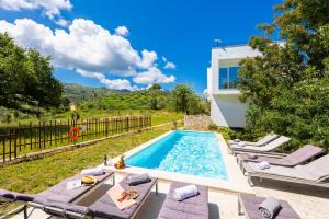 Villa Voukithro