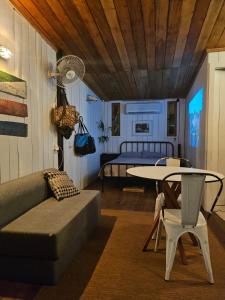 Caixa Prta Hospedaria Combú