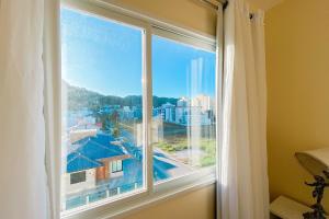 Praia de Palmas - Lindo Apto a 450m do Mar - 0493