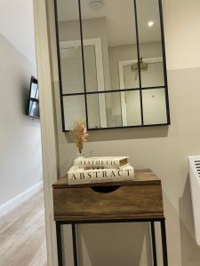 Chic central Leeds retreat