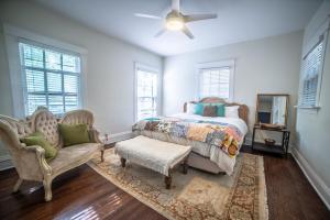 ART HOUSE near Westport, Plaza, & Downtown