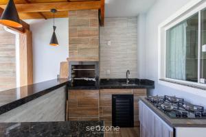 Casa c Piscina e Churrasqueira EKD0397