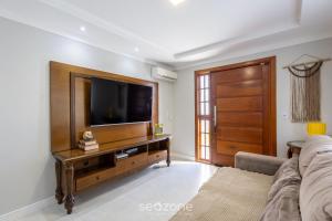 Casa c Piscina e Churrasqueira EKD0397