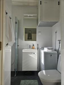 Studio 8 - P-spot & Self Check-in