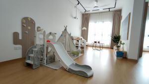 Splashmania Gamuda Cove Homestay with Projector and Tent KLIA Banting