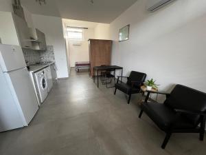 Mini loft Orchidea-Stazione La Spezia Migliarina