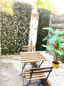 Maisons de vacances Le Cocon Cache : Maison 2 Chambres