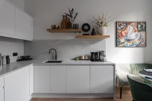 Edinburghs Finest - Chic and Luxurious Shore Apartment