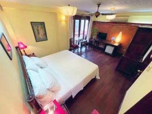 May - Maison De Charme 02