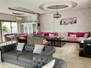 Belle et spacieuse villa avec piscine privée