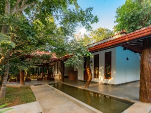 Kingfisher Resort & Retreat Sigiriya