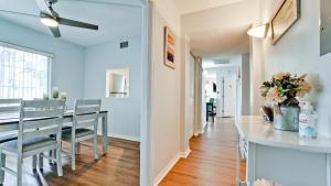 Very Close To IMG Academy, Beaches, Restaurants