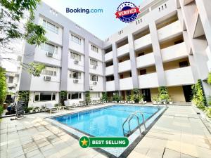 SWIMMING POOL HOTEL R - B PREMIUM Puri