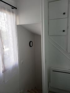 Appartements 1-Bedroom House Near Tram, : photos des chambres