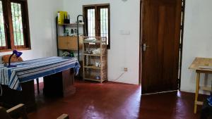 EECS Transit and Budget Homestay