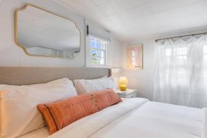 THE GEIGER SUITE at Inn on Fleming Key West!