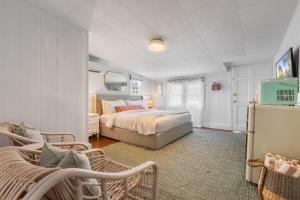 THE GEIGER SUITE at Inn on Fleming Key West!