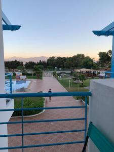 La ola bonita - Riviera Beach