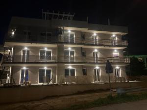 Toscanini apartment