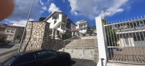 Appartamento piano terra in villa Paolo