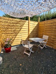 B&B / Chambres d'hotes Chambre suite avec terrasse : photos des chambres