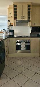 OCEAN VIEW, Blouberg Beach, Sunsets & Kite Beach