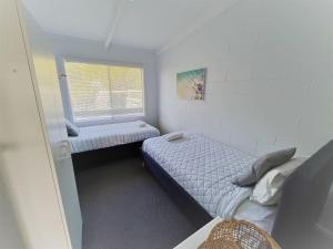 Esperance Little Units 1